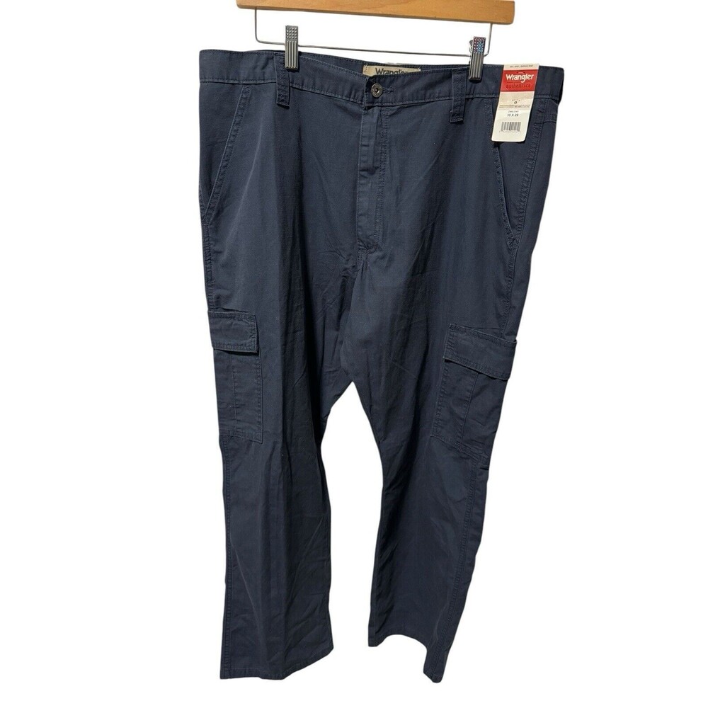 Wrangler Men’s Cargo Pants NWT Size 38X29 Navy
